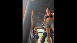 VIDEO / Duro allenamento per Michelle Sander: eccola tirare pugni al sacco da boxe
