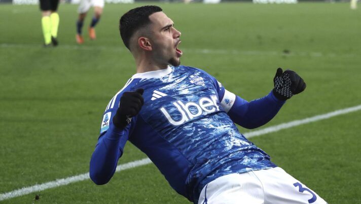 COMO, ITALY - JANUARY 24: Lucas Da Cunha of Como 1907 celebrates after scoring their team's third goal during the Serie A match between Como 1907 and Torino FC at Giuseppe Sinigaglia Stadium on January 24, 2026 in Como, Italy. (Photo by Marco Luzzani/Getty Images) Via libera: cinque centrocampisti che potete schierare alla 27a giornata al fantacalcio - immagine 1