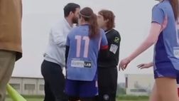 Scandalo in Promozione femminile: allenatore aggredisce le calciatrici! VIDEO