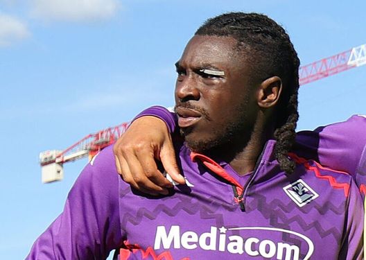 FLORENCE, ITALY - MARCH 30: Moise Kean, Mathias Cher Ndour, Pablo Mari Villar and Luca Ranieri of ACF Fiorentina celebrate victory after during the Serie A match between Fiorentina and Atalanta at Stadio Artemio Franchi on March 30, 2025 in Florence, Italy. (Photo by Gabriele Maltinti/Getty Images) Graziani su Kean: “A Firenze ambiente ideale, ha trovato il suo habitat”- immagine 2