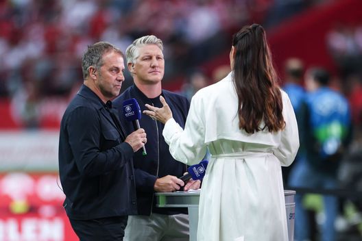 (Photo by Maja Hitij/Getty Images) Germania, Schweinsteiger duro: “I più esperti tirino fuori la Nazionale dal fango”- immagine 3