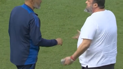 Forest, follia Marinakis: il proprietario del club rimprovera l’allenatore in campo