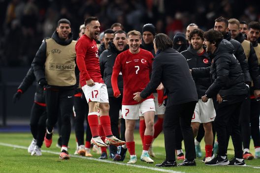 Il Montella effect. L’aeroplanino vola di nuovo, e che elogi per l’ex viola- immagine 2