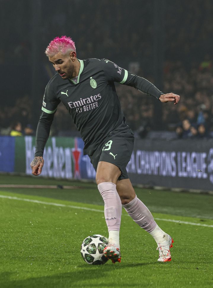 milan-polemica-social-maglia-4°-kit-off-white-spiegazione-significato