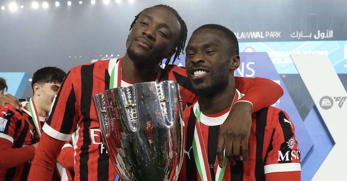 Derby Inter Milan, Tomori celebra la vittoria in Supercoppa Italiana | SOCIAL