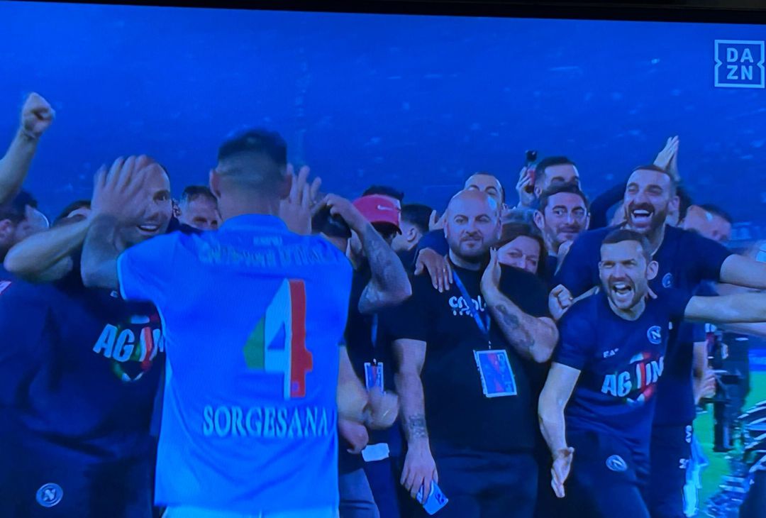GALLERY Il momento più bello: la premiazione del Napoli campione d’Italia - immagine 35