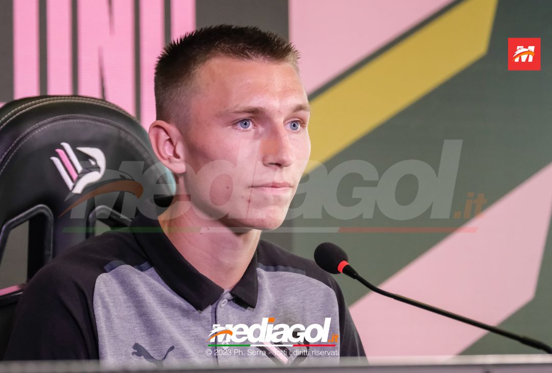 FOTO PALERMO, presentato di Kristoffer Lund Hansen in conferenza stampa (GALLERY) - immagine 9