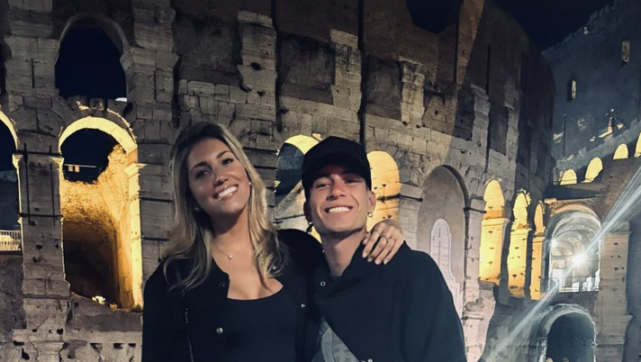 Soulé, l’indizio social spazza via i dubbi: foto al Colosseo con la fidanzata - immagine 1