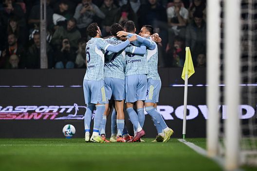 Cremonese-Juventus 1-2 (Foto di Daniele Badolato - Juventus FC/Juventus FC via Getty Images) Cremonese ko, ma Nicola applaude: “Ci abbiamo creduto fino alla fine. La Juve non ci ha schiacciato”- immagine 2