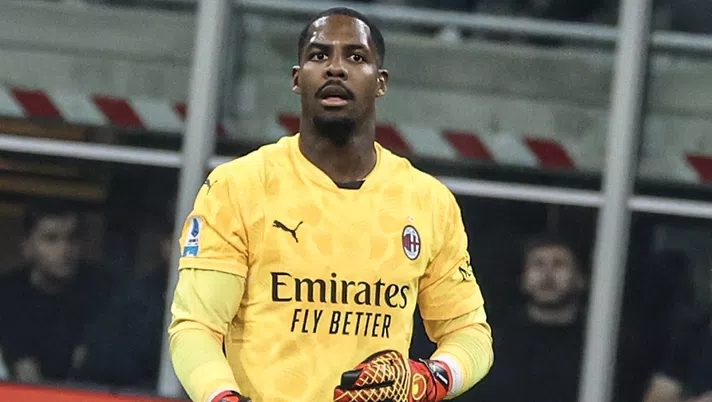 Mike Maignan AC Milan derby Inter-Milan 1-2 Serie A 2024-2025