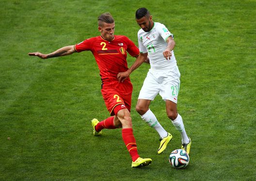 Toby Alderweireld e Riyad Mahrez nel mondiale in Brasile nel 2014 (Photo by Quinn Rooney/Getty Images)