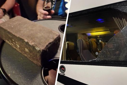 Derby Topper Anderlecht-Bruges, pari grigio: poi mattoni contro i pullman tifosi ospiti - immagine 1