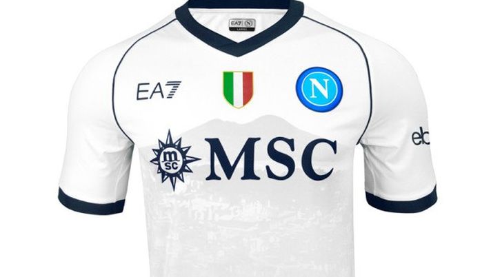 FOTO Maglia away Champions League, il Napoli cambia pelle: i dettagli - immagine 1