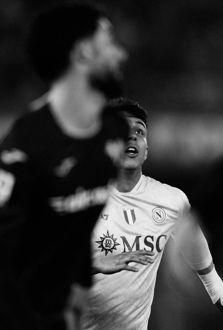 “Non cedere mai”: il film in bianco e nero di Hellas Verona-Napoli – FOTOGALLERY - immagine 7