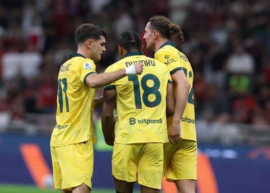 MILAN, ITALY - SEPTEMBER 14: Christopher Nkunku of AC Milan reacts during the Serie A match between AC Milan and Bologna FC 1909 at Giuseppe Meazza Stadium on September 14, 2025 in Milan, Italy. (Photo by Claudio Villa/AC Milan via Getty Images) Fantacalcio, Udinese-Milan: il dubbio su Pulisic e Nkunku, chi schierare?- immagine 2