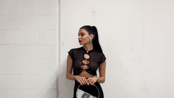 VIDEO / Jovana stratosferica. Lady Djordjevic incanta con un outfit super sensuale