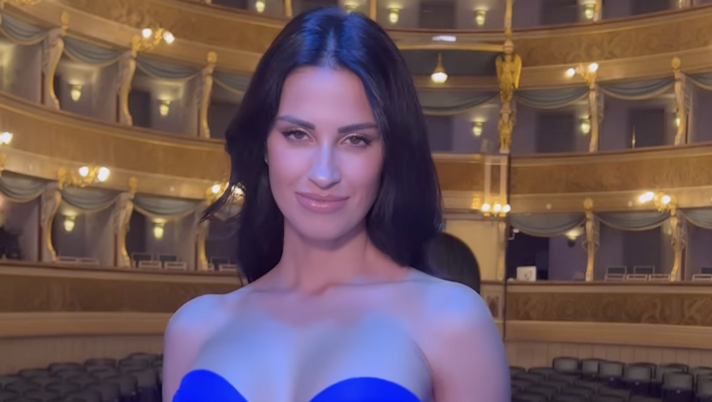 Eleonora Incardona, l’ultimo look fa impazzire i fan: la scollatura è da capogiro - immagine 1