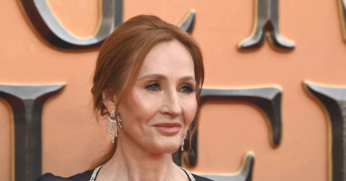 J.K. Rowling compie 60 anni, dalla magia di Harry Potter alle ombre delle polemiche J.K. Rowling compie 60 anni, dalla magia di Harry Potter alle ombre delle polemiche