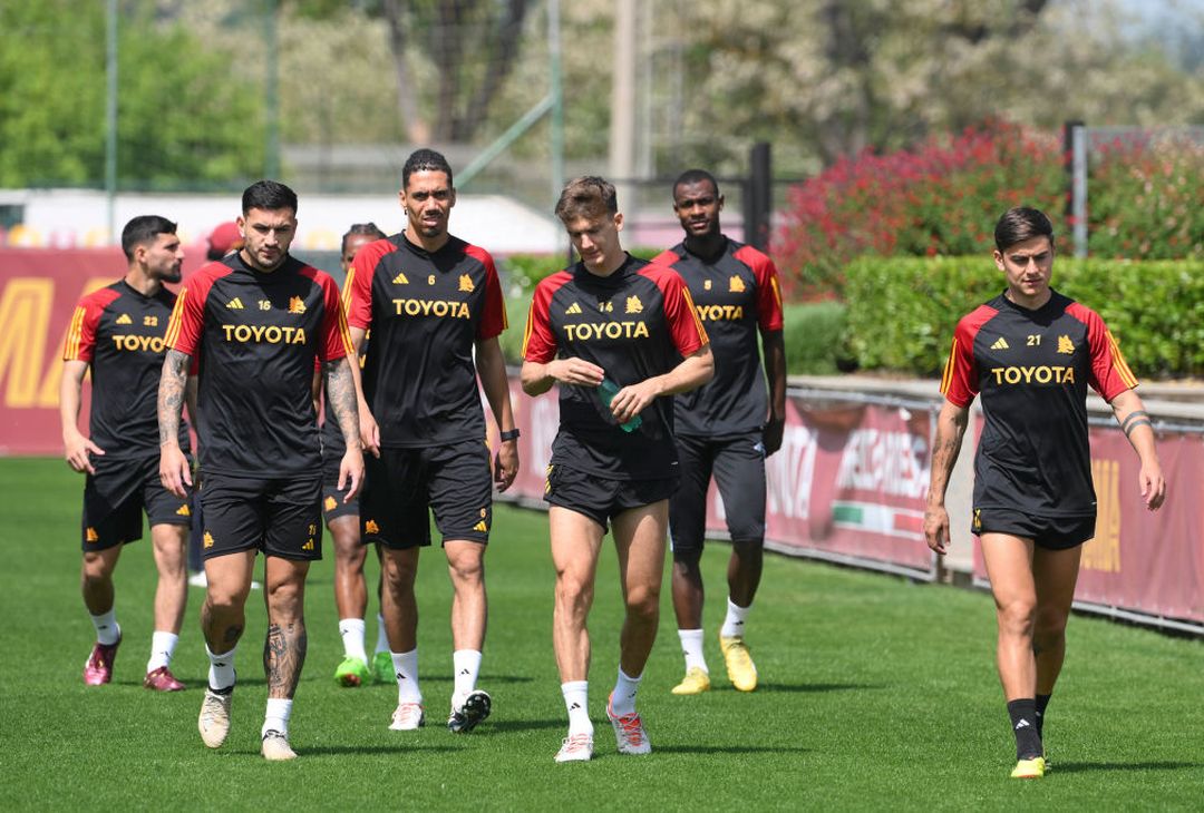 Trigoria, l’allenamento in vista del Bayer: tornano Lukaku e Smalling – FOTO GALLERY - immagine 20