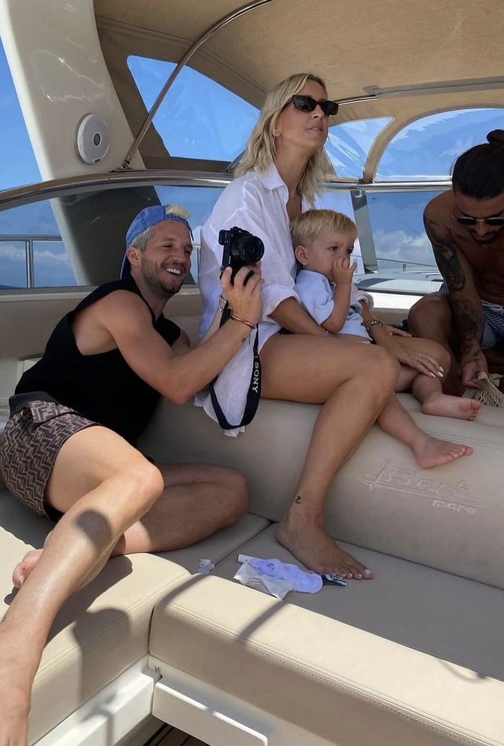 GALLERY Le vacanze della famiglia Mertens: e Ciro indossa i pantaloncini di Dries! - immagine 3