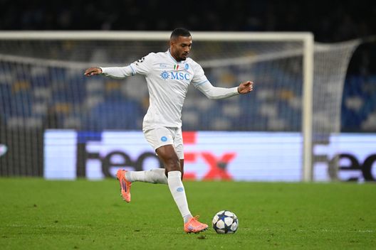 NAPLES, ITALY - NOVEMBER 25: Juan Jesus of SSC Napoli during the UEFA Champions League 2025/26 League Phase MD5 match between SSC Napoli and Qarabag FK at Stadio Diego Armando Maradona on November 25, 2025 in Naples, Italy. (Photo by Francesco Pecoraro/Getty Images)