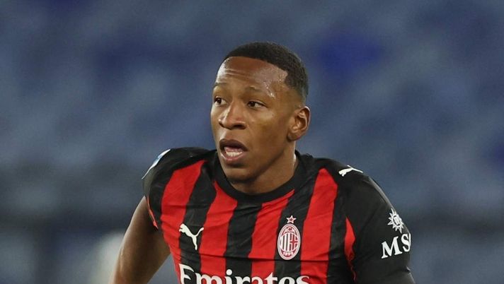 Pervis Estupinan (terzino AC Milan), qui durante Lazio-Milan 1-0 (Serie A 2025-2026) | News (Getty Images) Lazio-Milan, Estupinan serata da horror: Isaksen se lo mangia. Errori