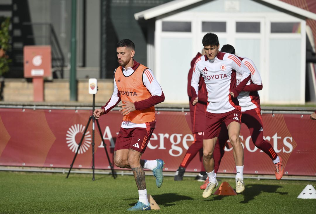 Roma, la ripresa degli allenamenti in vista del Milan – FOTO GALLERY - immagine 6