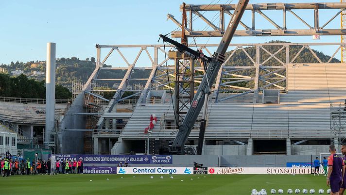 GERMOGLI PH: 22 MAGGIO 2026 FIRENZE STADIO ARTEMIO FRANCHI SERIE A FIORENTINA VS ATALANTA NELLA FOTO LAVORI CANTIERE CURVA FIESOLE Franchi, ordine di servizio alle ditte: “Lavori esterni prima di Ferragosto” - immagine 1