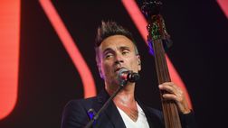 Nek: “Il mio primo concerto? Finì dopo 30 secondi. Laura? Mai più rivista”