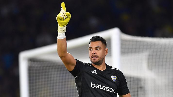 Sergio Romero e il Boca avanti insieme: il 37enne portiere ha rinnovato fino al 2025 - immagine 1