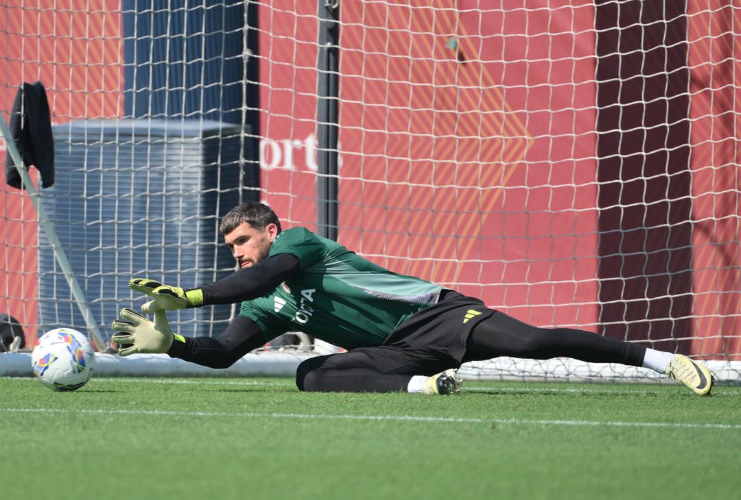 Roma, scarico a Trigoria e partitella con l’Ostiamare – FOTO GALLERY - immagine 19