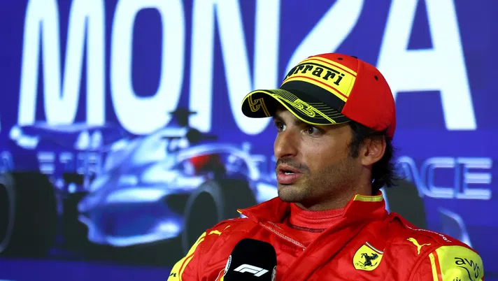 Formula 1, il pilota della Ferrari Sainz è stato vittima di una rapina a Milano - immagine 1