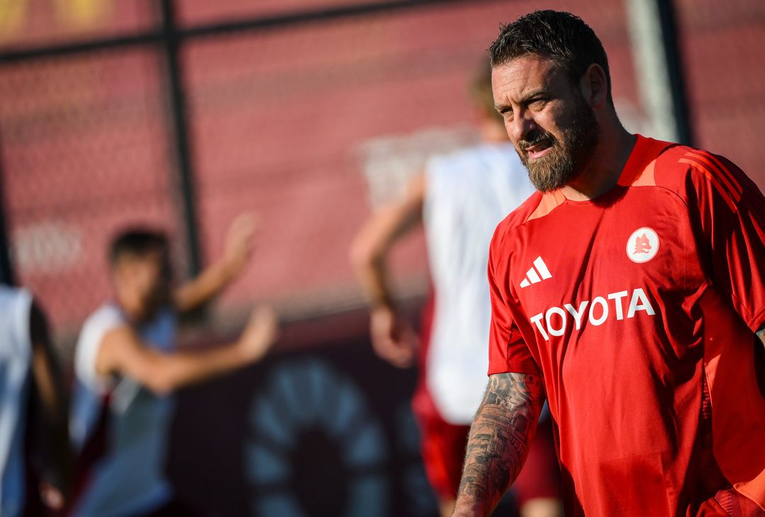 Roma, terzo giorno di allenamenti a Trigoria – FOTO GALLERY - immagine 24