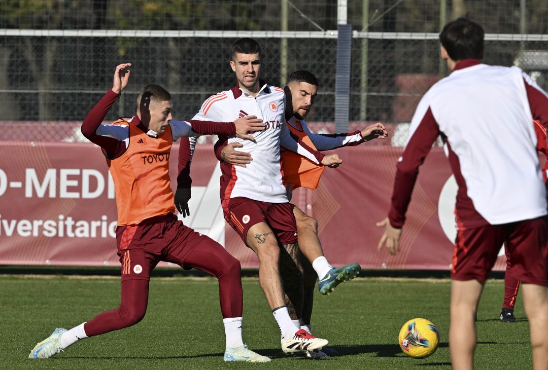 Verso Roma-Sampdoria: la ripresa degli allenamenti a Trigoria – FOTO GALLERY - immagine 17