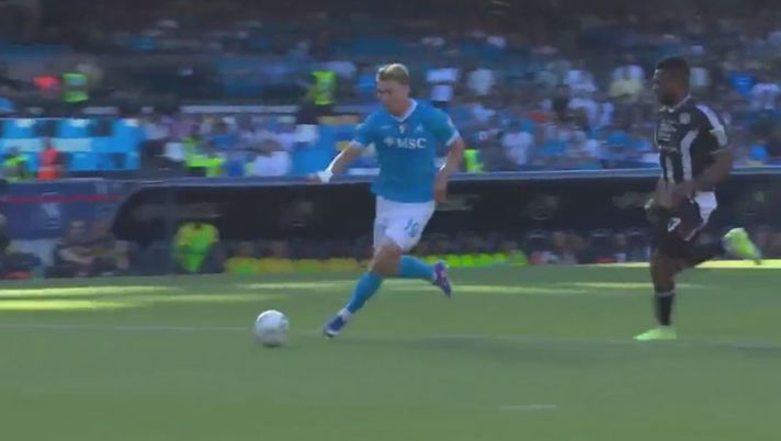 Napoli-Udinese 1-0, la sblocca il solito Hojlund! Assist visionario di De Bruyne – VIDEO Napoli-Udinese 1-0, la sblocca il solito Hojlund! Assist visionario di De Bruyne – VIDEO - immagine 1