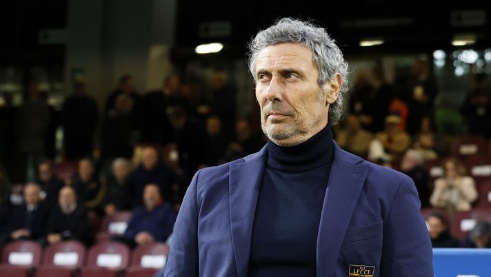 SALERNO, ITALY - MARCH 16: Luca Gotti US Lecce head coach before the Serie A TIM match between US Salernitana and US Lecce at Stadio Arechi on March 16, 2024 in Salerno, Italy. (Photo by Francesco Pecoraro/Getty Images) Lecce, mister Gotti a rischio esonero nel match contro il Napoli? Il punto - immagine 1