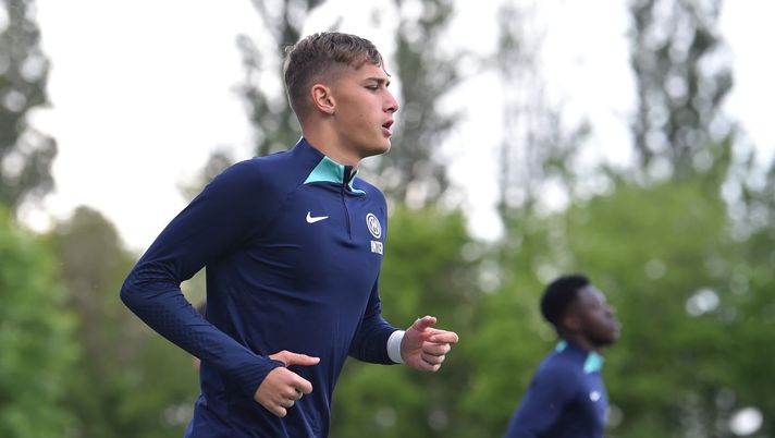 Inter, ad Appiano Gentile si rivede Pio Esposito: primo allenamento, condizioni da valutare - immagine 1