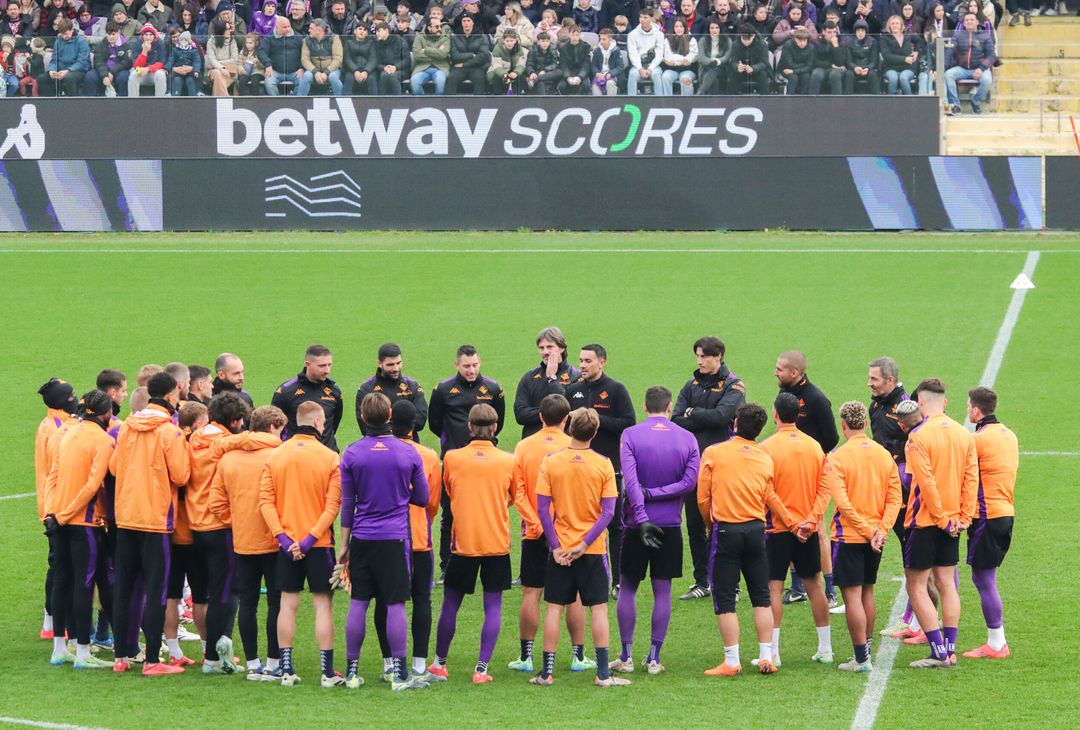 Gallery VN – Allenamento a porte aperte della Fiorentina, le immagini più belle - immagine 61