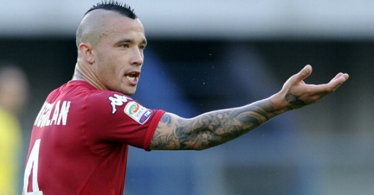 Nainggolan si difende: “Chiesi 100mila euro al trafficante per debiti di gioco, non altro” Nainggolan si difende: “Chiesi 100mila euro al trafficante per debiti di gioco, non altro”