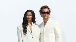 Matthew McConaughey rivela: “Il segreto del mio matrimonio? È il letto!”