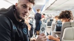 GALLERY I calciatori del Napoli si rilassano sul volo verso l’Arabia