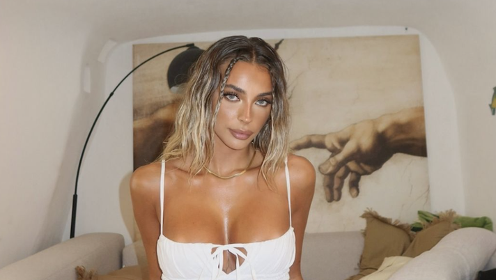 Chiara Frattesi da urlo: décolleté sexy per la compagna di Geolier - immagine 1