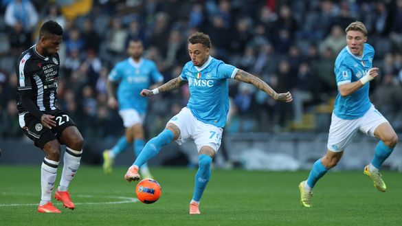 UDINE, ITALY - DECEMBER 14: Noa Lang of Napoli controls the ball during the Serie A match between Udinese Calcio and SSC Napoli at Stadio Friuli on December 14, 2025 in Udine, Italy. (Photo by Timothy Rogers/Getty Images)