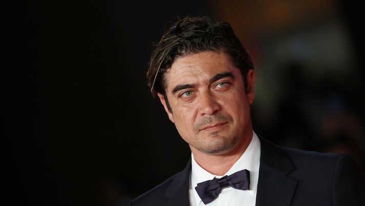 Riccardo Scamarcio: “Scena di sesso con la Bellucci? Sette ore a fingere un amplesso, poi…” - immagine 1