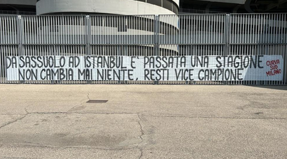 Milan, la Curva Sud ‘accoglie’ l’Inter: “Resti vice campione”- immagine 2