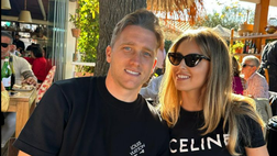 FOTO De Laurentiis punge Zielinski, la replica della moglie: “Giù le mani da Piotr!”