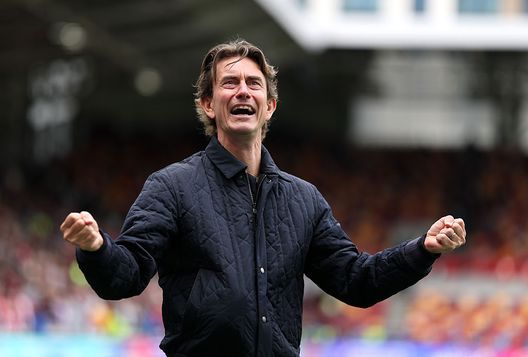 Thomas Frank, allenatore del Brentford, celebra la vittoria contro il Manchester United del 4 maggio 2025 giocata a Brentford (Photo by Richard Heathcote/Getty Images) Thomas Frank è il nuovo allenatore del Tottenham- immagine 2