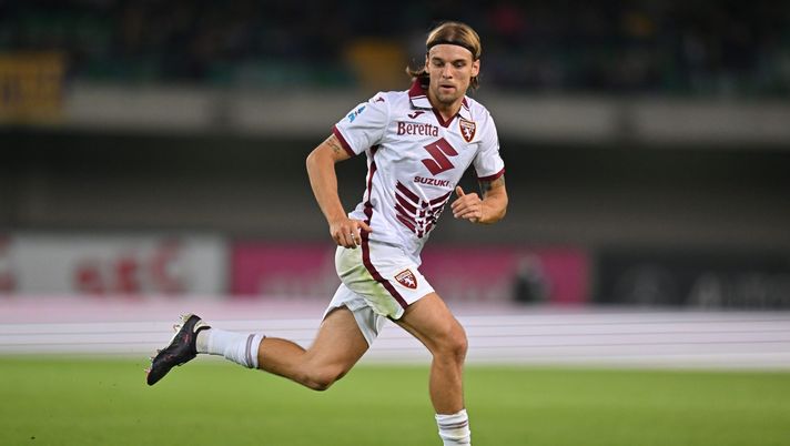 VERONA, ITALY - SEPTEMBER 20: Borna Sosa of Torino FC during the Serie A match between Verona and Torino at Stadio Marcantonio Bentegodi on September 20, 2024 in Verona, Italy. (Photo by Alessandro Sabattini/Getty Images) Sosa