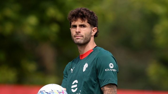 Christian Pulisic, attaccante AC Milan, dovrebbe rimanere in rossonero nella prossima stagione | Calciomercato Milan News (Credits foto: Getty Images) Pulisic si sblocca e si sfoga: chi ha la colpa del calo al Milan?