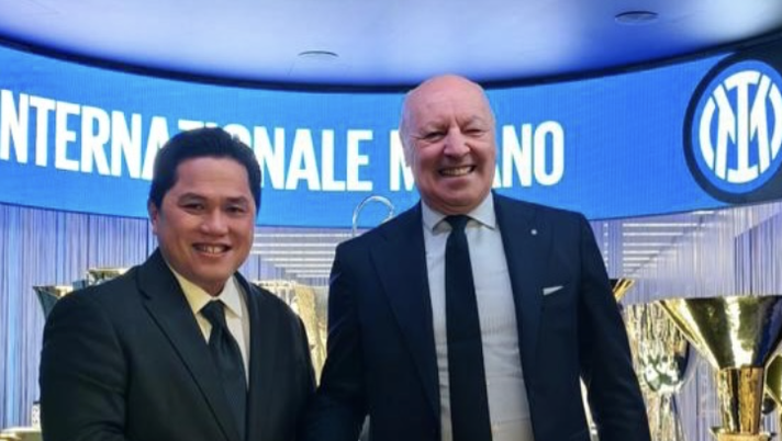 Thohir a Milano, incontro con Marotta in sede: “Forza Inter, per sempre” Thohir a Milano, incontro con Marotta in sede: “Forza Inter, per sempre” - immagine 1